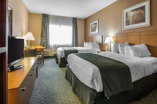 غرفة قياسية بسريرين كوين، Quality Inn Dubuque On Hwy 20 10/10