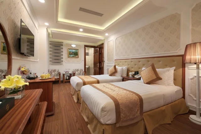 Superior, King Bed, No Window، Champton Hanoi Hotel 1/6