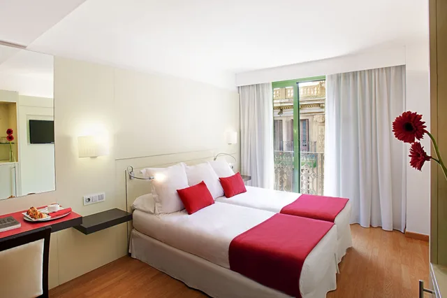 غرفة ثلاثية، Grupotel Gravina 2/6