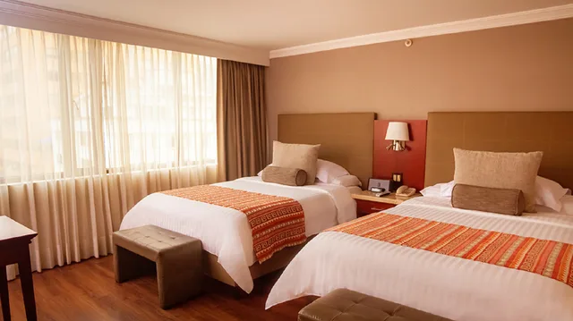 غرفة تنفيذية بسريرين منفصلين، Bogota Plaza Hotel 1/6