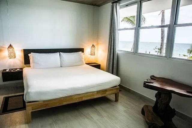 غرفة ديلوكس بسرير كينج وسرير كينج أو كوين بإطلالة على البحر، Numero 1 Guest House 1/9