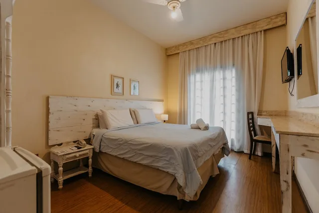غرفة قياسية بسرير مزدوج بشرفة، Hotel Vila Bavaria 3/5