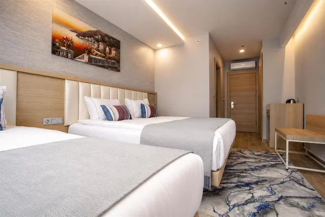 Deluxe, Triple, 1 Double and 1 Single Bed, Old Town Point Hotel & Spa Antalya 6/10