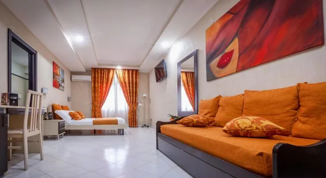 غرفة رباعية، Hotel Daytona 6/8