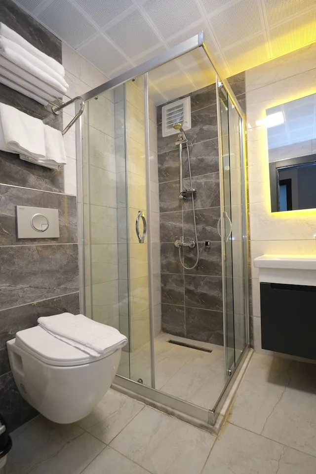 2 Bedrooms, Family, Quadruple, 1 Double and 3 Single Beds، Alanya Risus Park Hotel 5/7