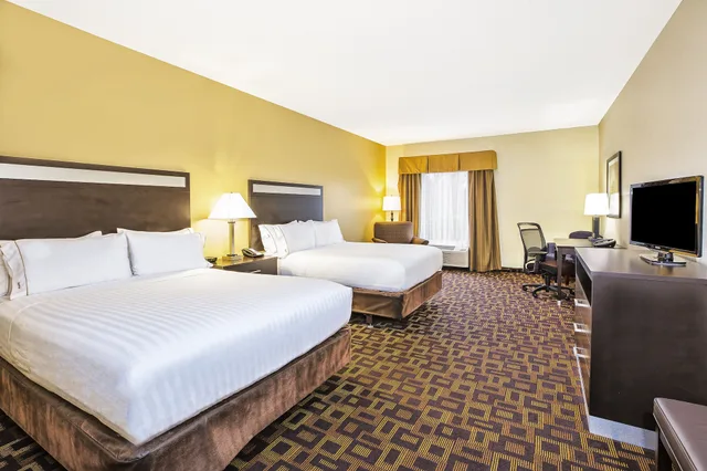 غرفة قياسية بسريرين كوين، Holiday Inn Express Hotel And Suites Marysville 2/10