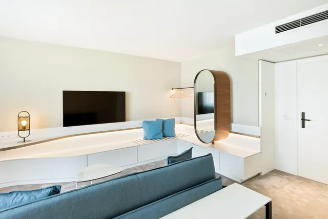 غرفة بريميير ثلاثية، DoubleTree by Hilton Vienna Bosei 5/8