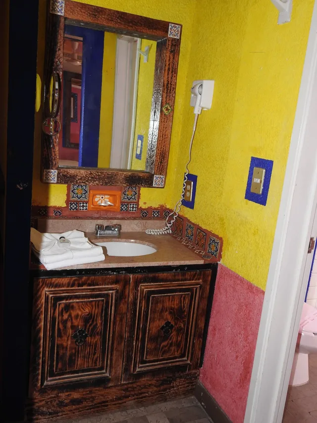 غرفة سوبيريور رباعية بسرير كينج وسريرين منفصلين، Hotel Benedicta 3/3