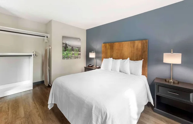 استوديو ديلوكس بسرير كوين مع أريكة، Extended Stay America Premier Suites - Miami - Airport - Miami Springs 1/7