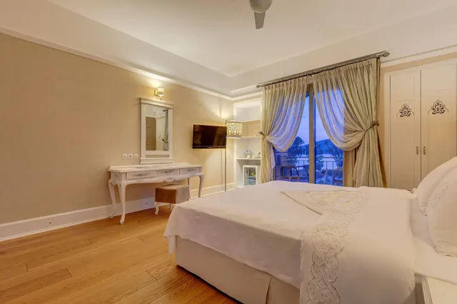 غرفة ديلوكس بسرير كوين بشرفة، Antmare Hotel 1/3
