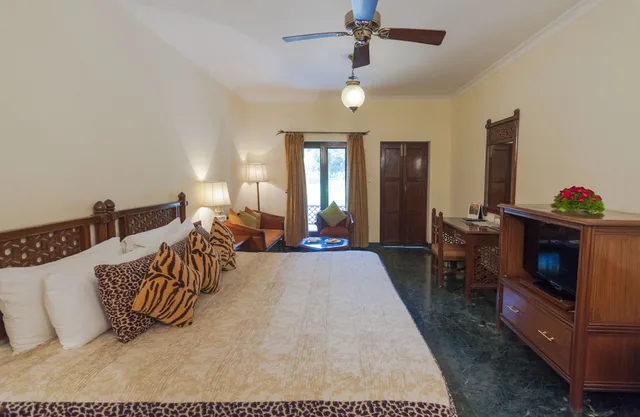 غرفة ديلوكس بسرير مزدوج بإطلالة على الحديقة، The Maharaja’s Lodge, Ranthambore 3/3