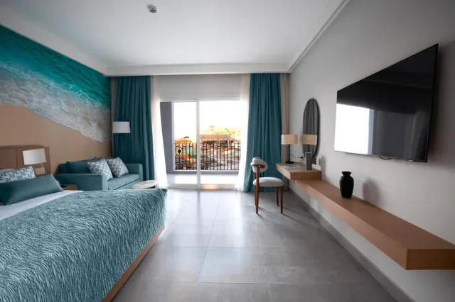 Family, Bunk Bed, Water Park View، Amwaj Beach Club Abu Soma 1/3