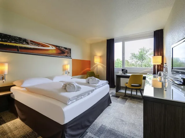 غرفة قياسية بسرير مزدوج، Mercure Hotel Koeln West 2/9