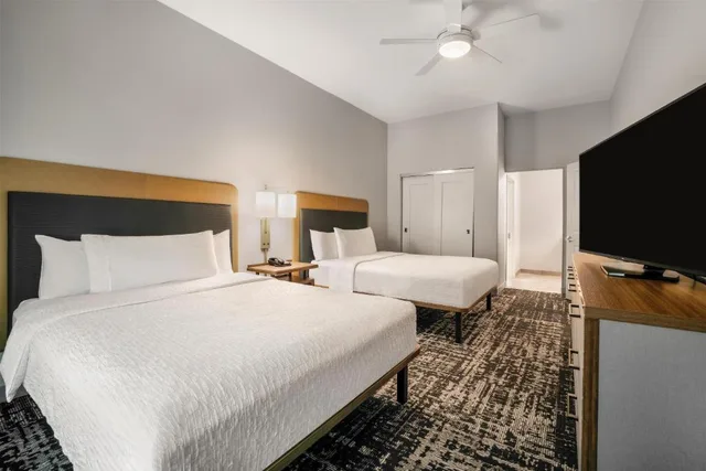 جناح بسرير كوين لذوي الإعاقة، Homewood Suites by Hilton Dallas-Frisco 1/2