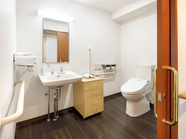 غرفة بسريرين منفصلين لذوي الإعاقة، Hotel Mystays Maihama 3/3
