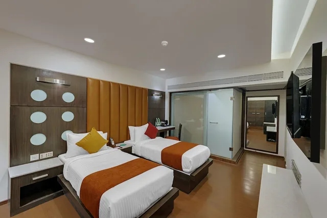 غرفة ديلوكس بسرير مزدوج، Comfort Inn Metropolis Mumbai 4/10