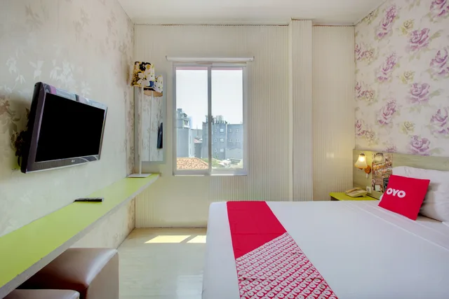 جناح بسرير مزدوج، Capital O 4002 Aleander Hotel 2/8