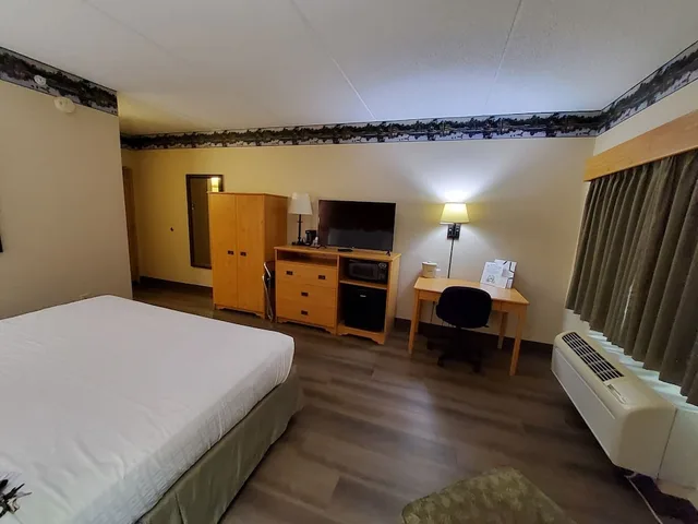 غرفة بسرير كينج، Americinn By Wyndham Princeton Il 1/6