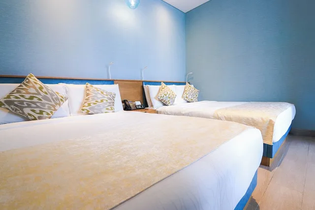 جناح سيغنتشر بسريرين كوين مع أريكة، Hotel H2o 5/6