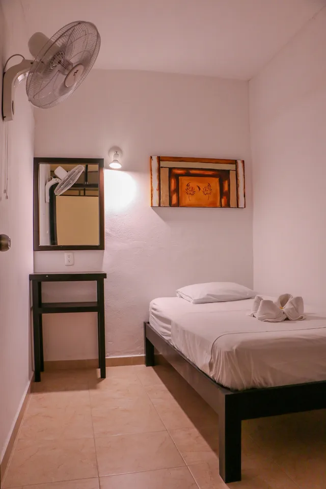 غرفة أساسية بسرير فردي بحمام مشترك، Gayser Hostal 1/2