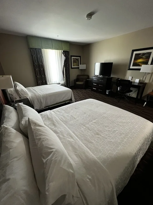 جناح بسريرين كوين لذوي الإعاقة، Holiday Inn Express Hotel And Suites Alva 2/5