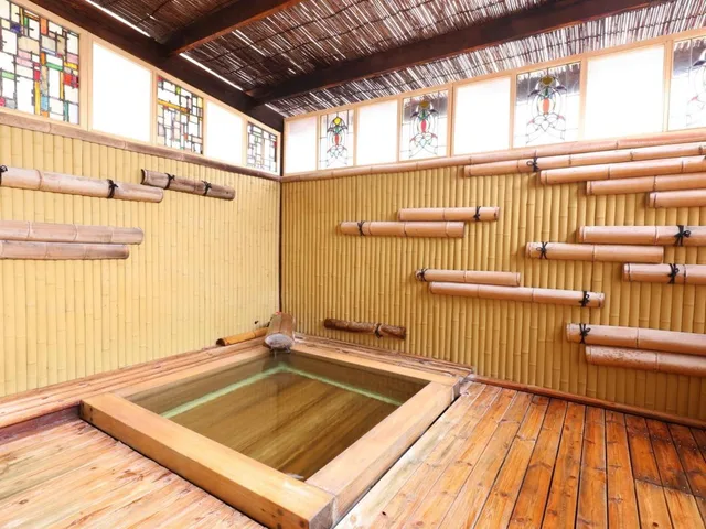 جناح بجاكوزي، Kamiyamada Hotel 3/6