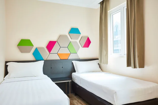 Superior, Twin Beds, ibis budget Singapore Emerald 2/7