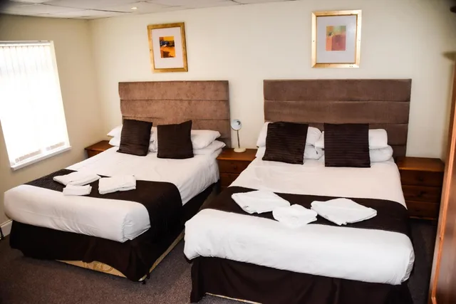 غرفة رباعية بحوض استحمام، Stuart Hotel 3/10