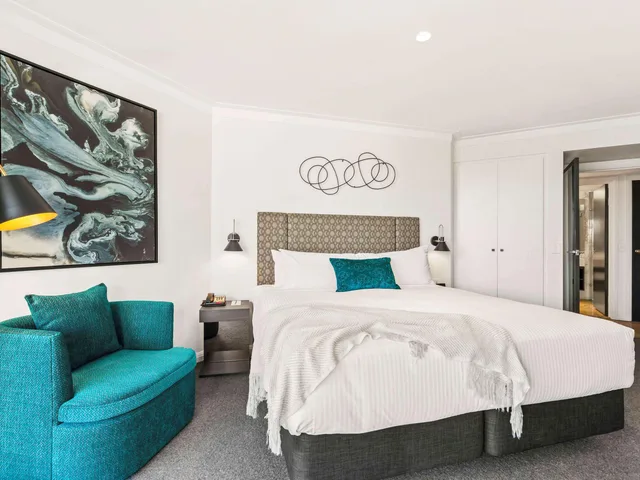 جناح ديلوكس بسرير كينج، Pullman Quay Grand Sydney Harbour 2/4
