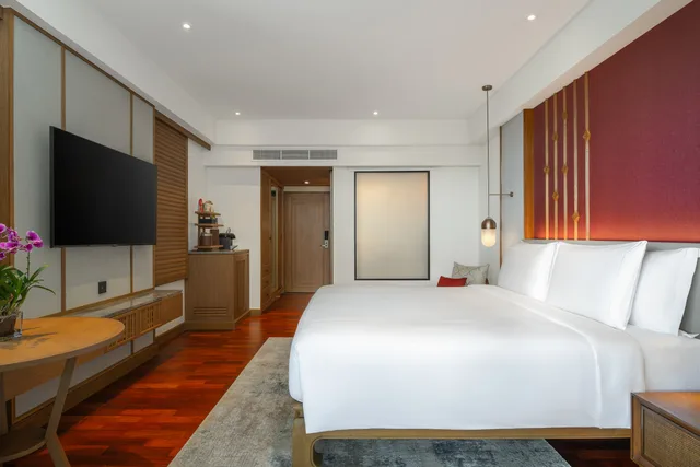غرفة ديلوكس بإطلالة على الحديقة بشرفة، Anantara Hua Hin Resort 1/3