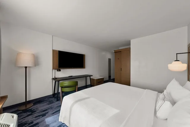 غرفة بسرير كينج لذوي الإعاقة، Fairfield Inn & Suites by Marriott Brooksville Suncoast Parkway 2/5