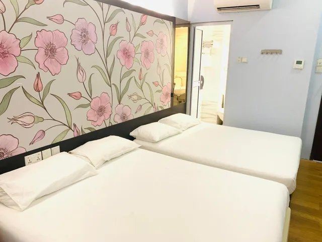 غرفة رباعية بسريرين مزدوجين، REGIN HOTEL 2/5