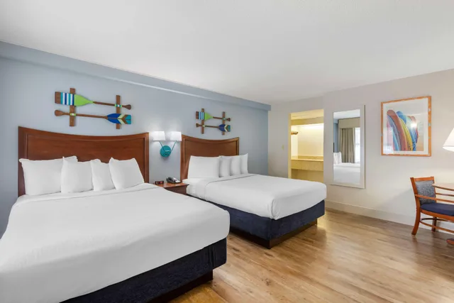 Exterior, Garden, Courtyard, 2 Queen Beds, Terrace، Best Western Cocoa Beach Hotel and Suites 5/9