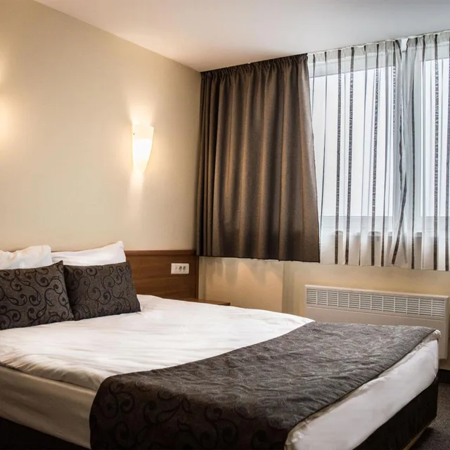 غرفة بسرير كينج، Park Hotel Moskva 1/6
