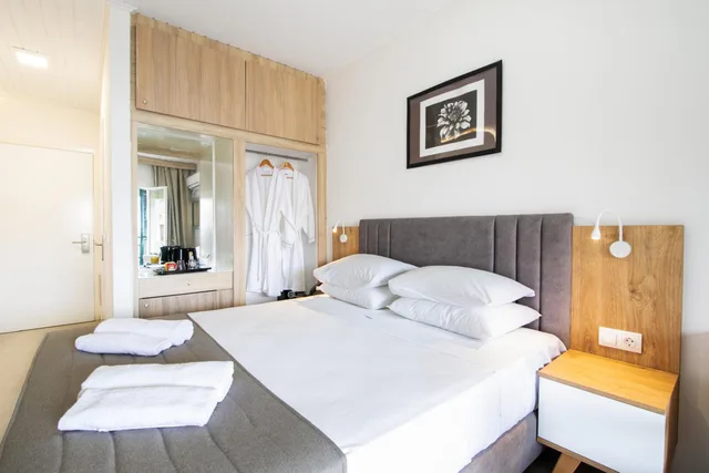 غرفة سوبيريور بسرير مزدوج، Opera Blue Hotel Gouvia - Across Hotels & Resorts 4/8