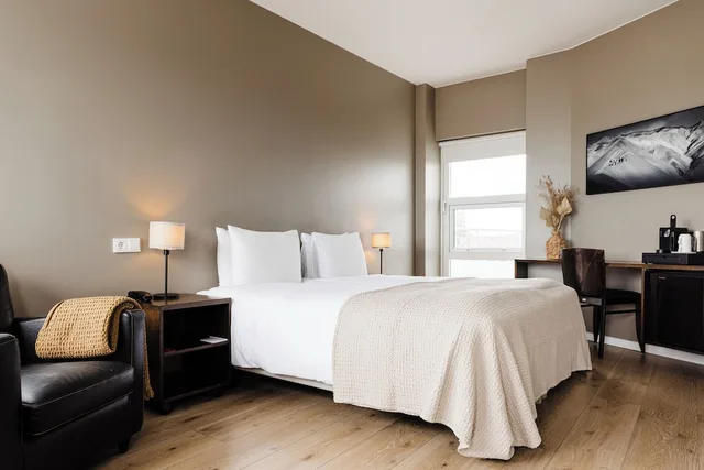 جناح جونيور بسريرين منفصلين بإطلالة على الجبل بشرفة، Hotel Odinsve 1/10