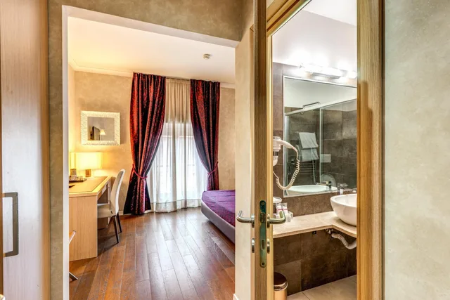 Room, Double Bed, Boutique Hotel Roma 2/2