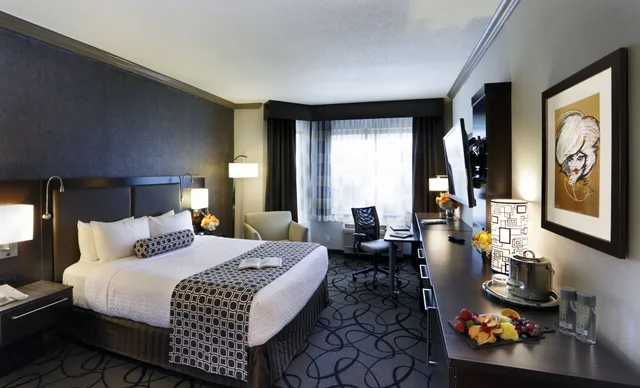 غرفة بسرير كينج بحوض استحمام، The Verve Hotel Boston Natick, Tapestry Collection by Hilton 1/7