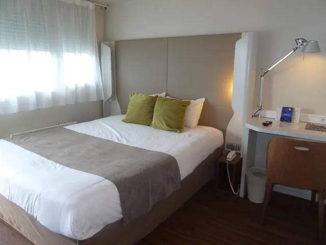 Room, Double Bed, Campanile Le Mans Est 7/10