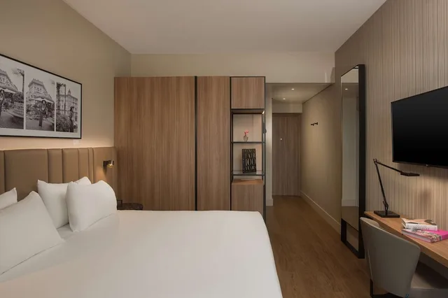 غرفة قياسية بسريرين منفصلين، Hotel Nh Milano Corso Buenos Aires 1/3