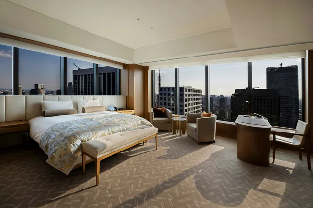 غرفة بريستيج ركنية بسرير كينج، The Okura Tokyo 1/4