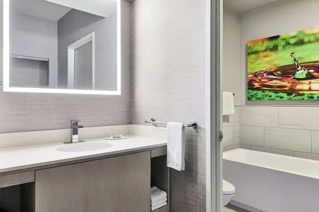 جناح بسرير كينج بغرفة نوم واحدة مع أريكة، Springhill Suites Prescott 2/3