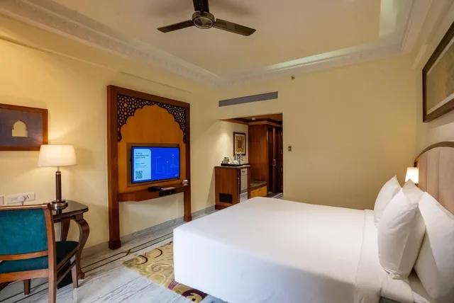 غرفة سوبيريور بسريرين منفصلين، Radisson Jodhpur 2/10