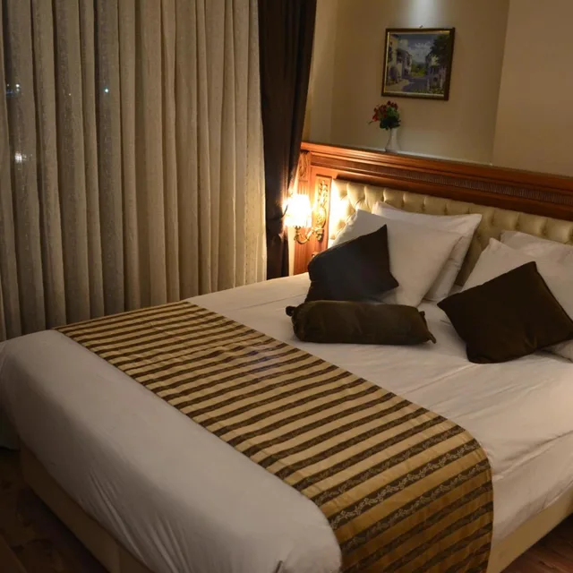 Standard, Double Bed, Seven Days Hotel 3/10