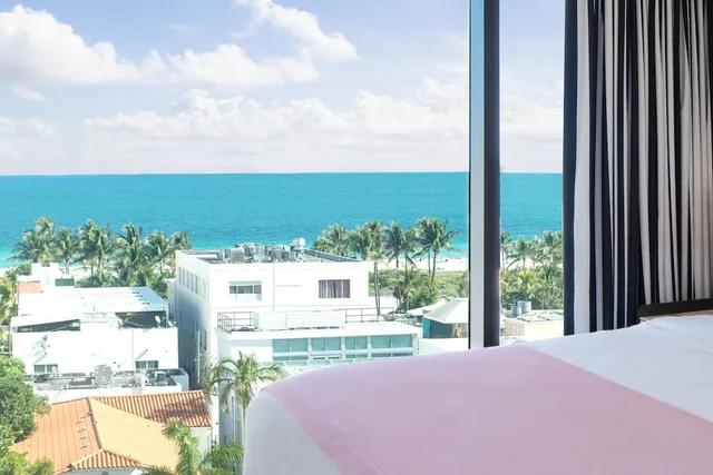 غرفة بسرير كينج بإطلالة على البحر لذوي الإعاقة، Moxy Miami South Beach 3/6