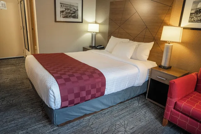 Room, Queen Bed, Smoking, Americas Best Value Inn - Lynnwood / Seattle 2/7