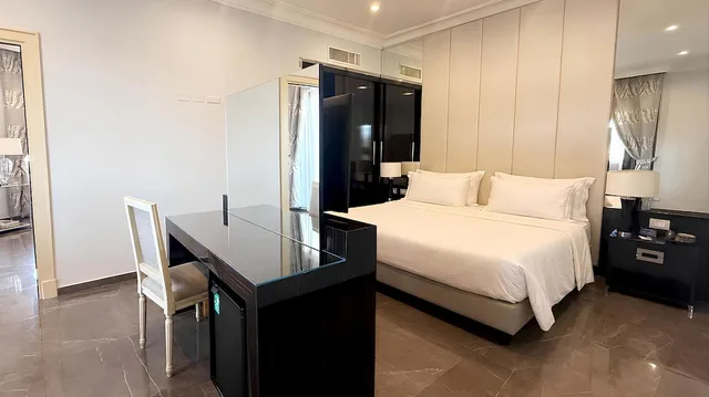 غرفة رئاسية بشرفة، Radisson Blu Ghr Hotel Rome 1/2