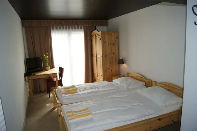 Room, Queen Bed, Mountain View, Hotel Lindenhof 1/5