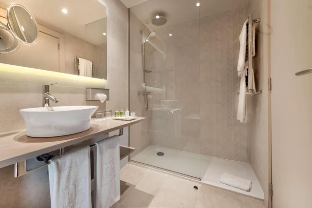 غرفة قياسية بسرير مزدوج، Hotel NH Madrid Lagasca 4/6