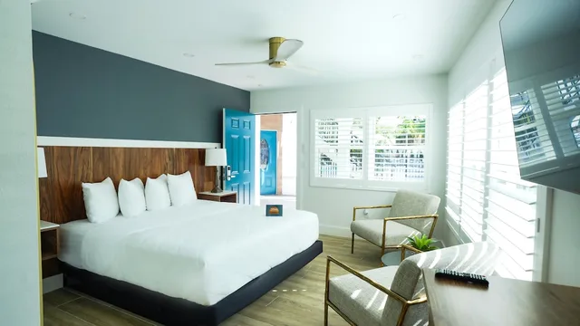 جناح بريميوم بسرير كينج، Ivory Sands Beach Suites 1/2